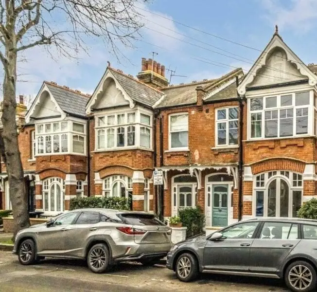 About 1 Chiswick Roofing Company Ltd