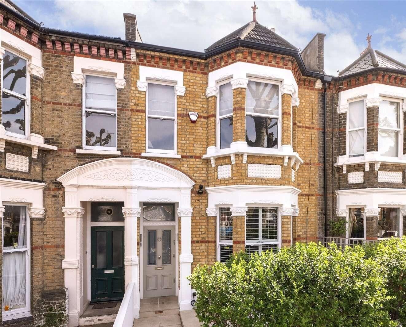knowledge of roofing in shepherd's bush