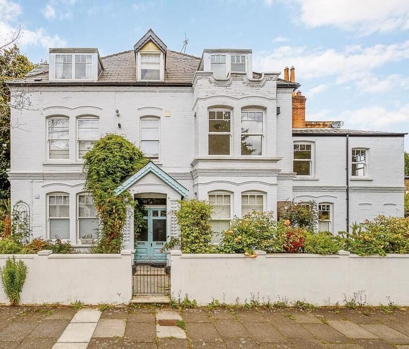 knowledge of roofing in turnham green